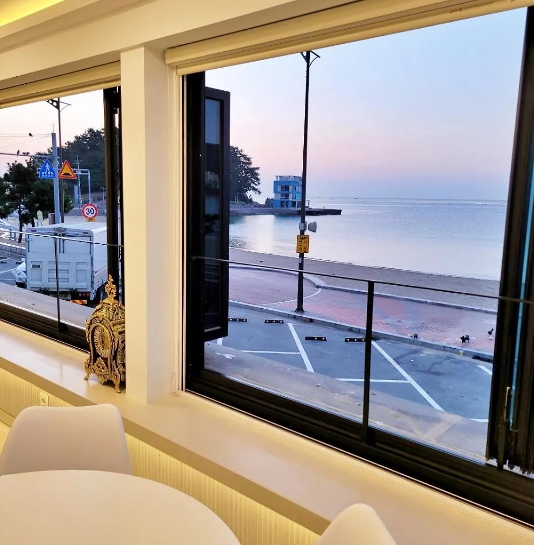 Songjeong Beach House Busan 0*,